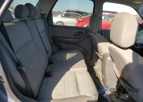 2005 Ford Escape Xlt из США, поврежденный, VIN 1FMYU03135KA15501